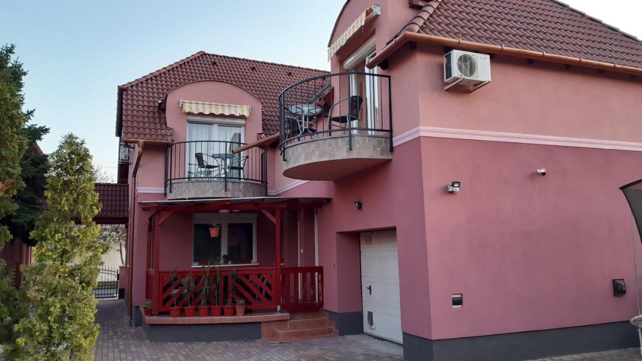 Álom Apartman Hajduszoboszlo Exterior foto