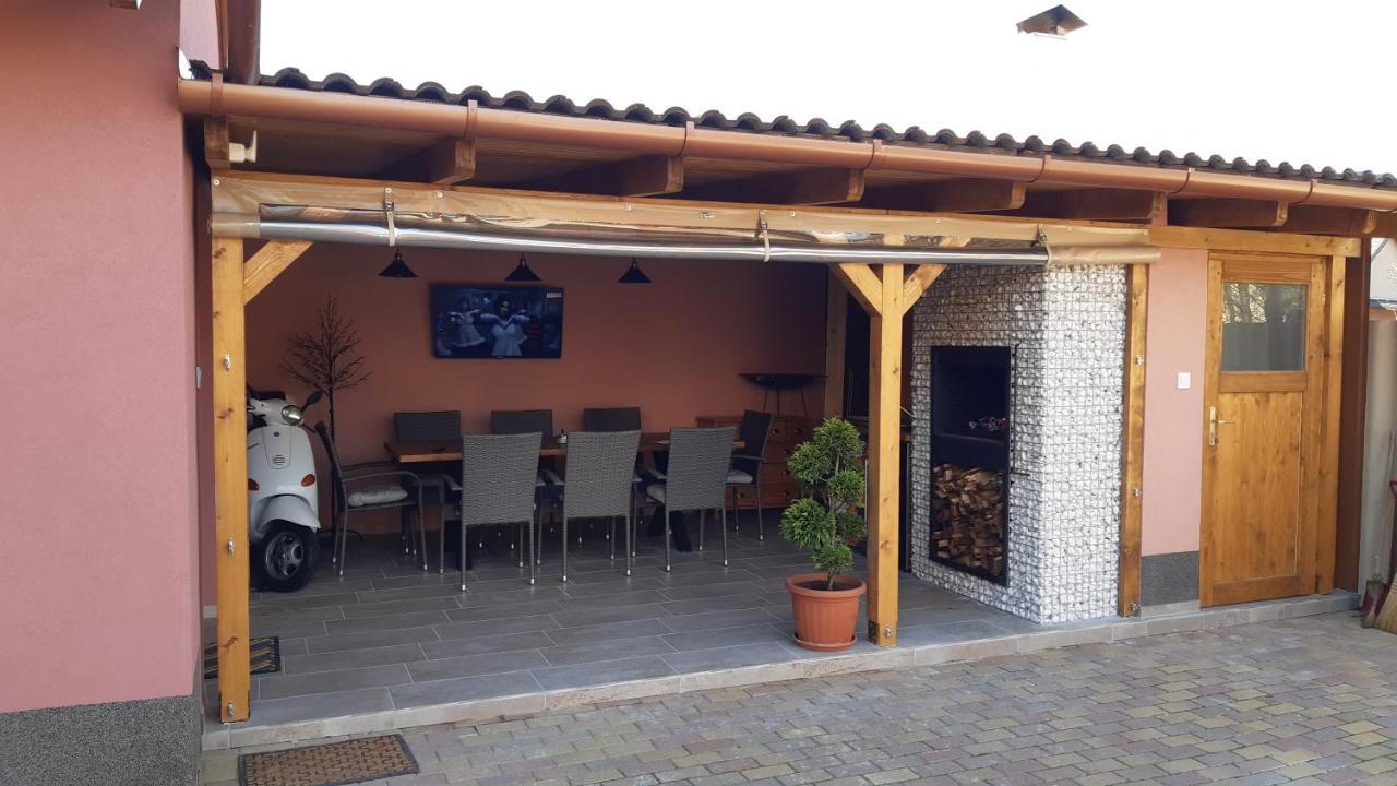 Álom Apartman Hajduszoboszlo Exterior foto