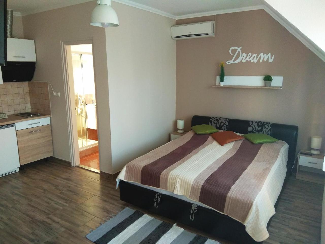 Álom Apartman Hajduszoboszlo Exterior foto